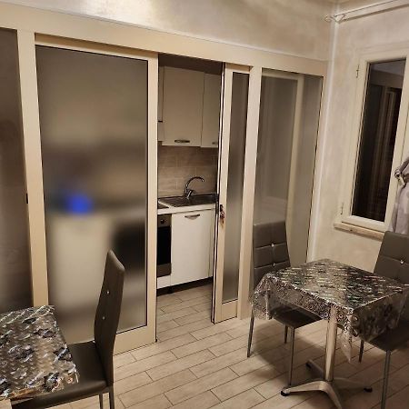 Rosilienza Suites Private Spa, Patio Garden Free Trasfer To & From Airport Ф'юмічіно Екстер'єр фото