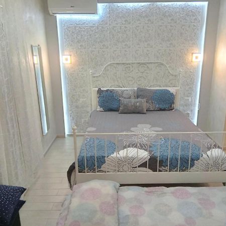 Rosilienza Suites Private Spa, Patio Garden Free Trasfer To & From Airport Ф'юмічіно Екстер'єр фото