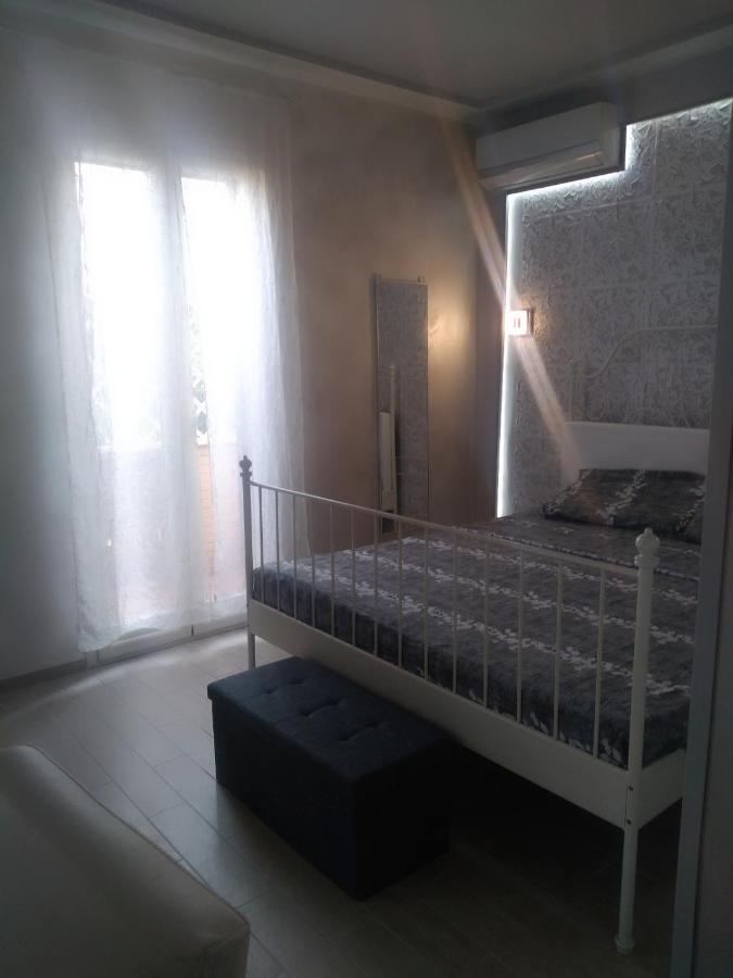 Rosilienza Suites Private Spa, Patio Garden Free Trasfer To & From Airport Ф'юмічіно Екстер'єр фото