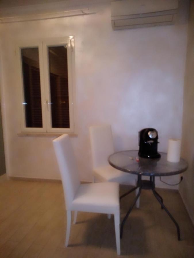 Rosilienza Suites Private Spa, Patio Garden Free Trasfer To & From Airport Ф'юмічіно Екстер'єр фото