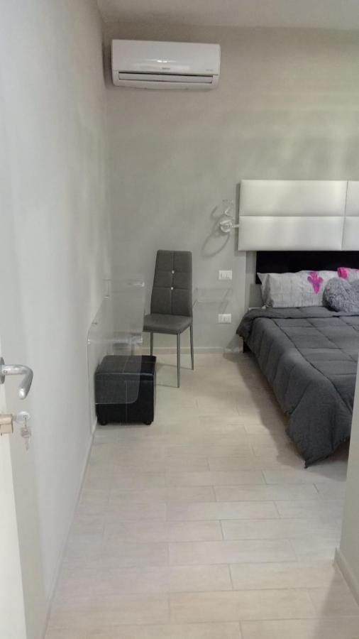 Rosilienza Suites Private Spa, Patio Garden Free Trasfer To & From Airport Ф'юмічіно Екстер'єр фото