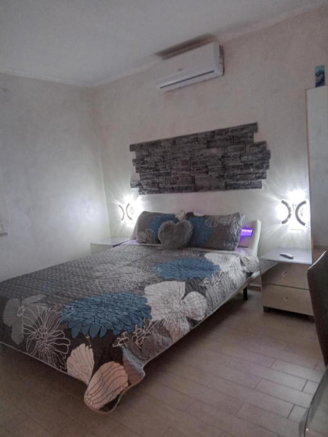 Rosilienza Suites Private Spa, Patio Garden Free Trasfer To & From Airport Ф'юмічіно Екстер'єр фото