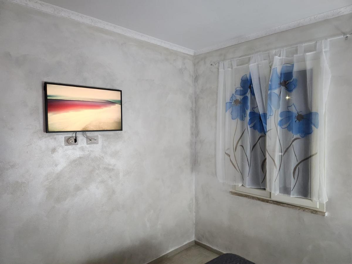 Rosilienza Suites Private Spa, Patio Garden Free Trasfer To & From Airport Ф'юмічіно Екстер'єр фото