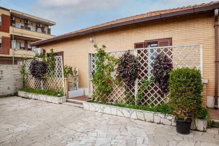 Rosilienza Suites Private Spa, Patio Garden Free Trasfer To & From Airport Ф'юмічіно Екстер'єр фото